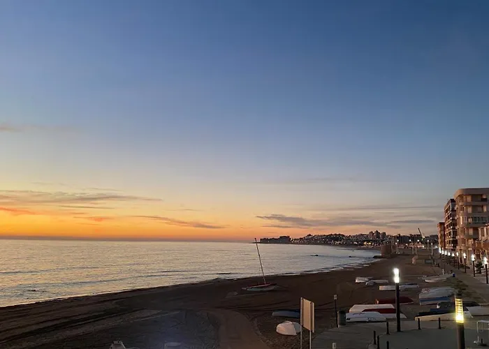 Beachfront Apartment - La Mata
