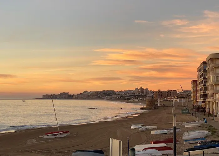 Beachfront Apartment - La Mata