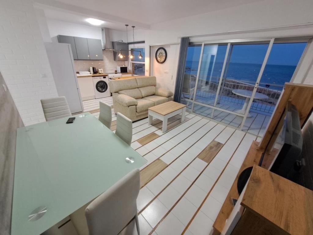 Beachfront - La Mata Apartment Torrevieja