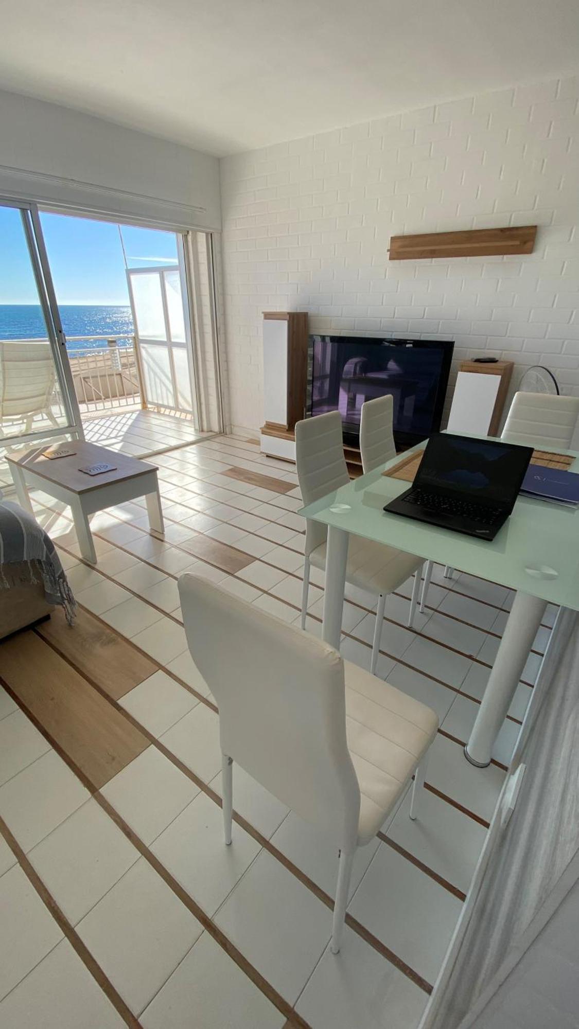 Beachfront - La Mata Apartment
