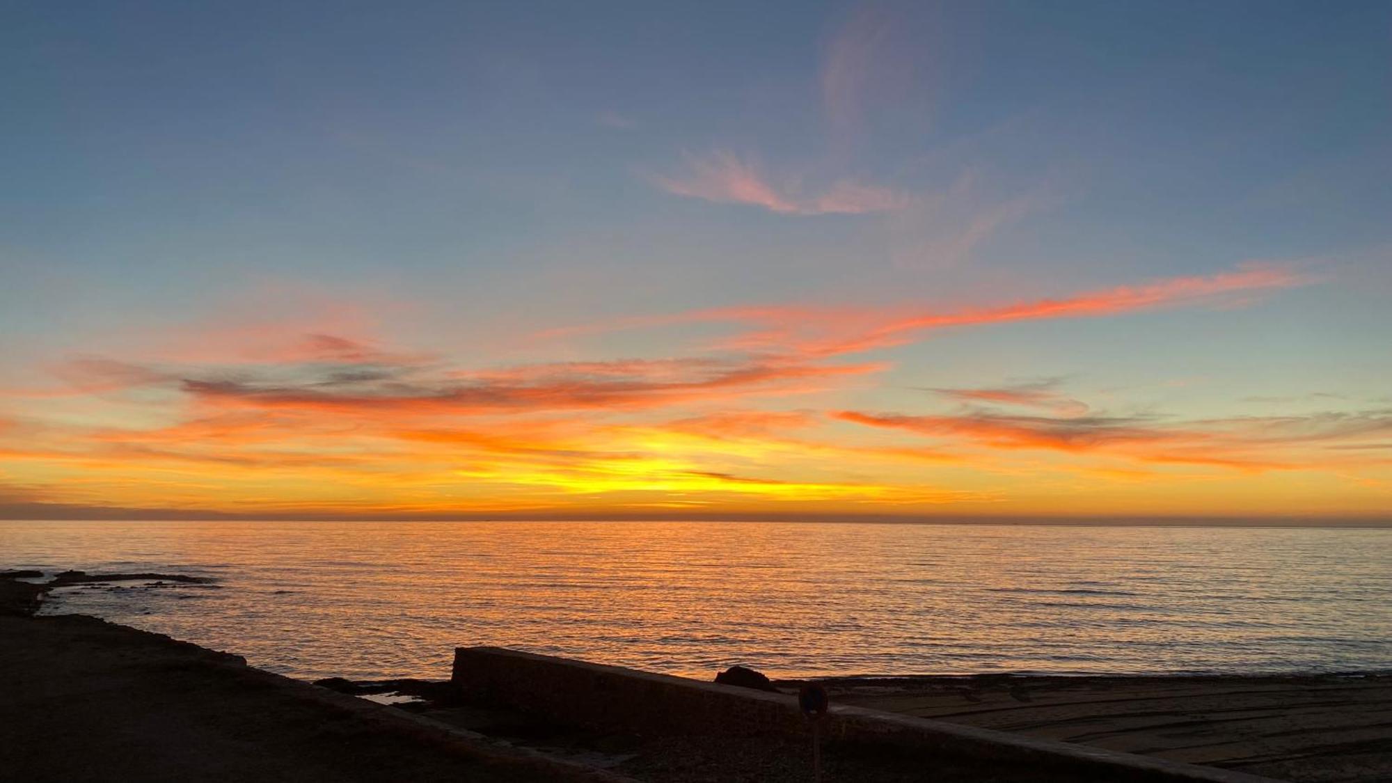 Beachfront - La Mata *
